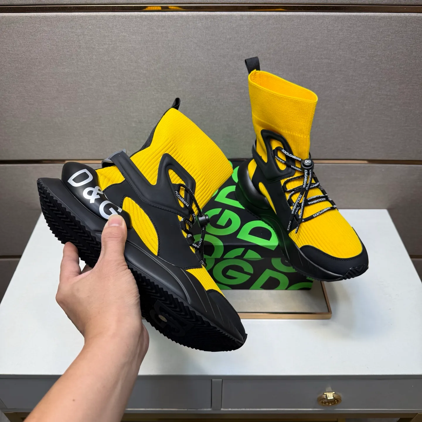 ⬛️Men's men's shoes💰p420【DG～】couple casual shoes 2025z cabinet sales simultaneously 🔶Size: 36-44 #️⃣ 🔷2 colors🔜The upper is made of multi-material splicing➕Mesh lining, comfortable and breathable, sole: original comfortable and wear-resistant outsole, ⚠️real thing📱photographed🎬real thing is better📢📢📢